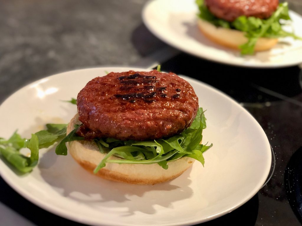 Burger bauen mit veganem Patty (LIDL)